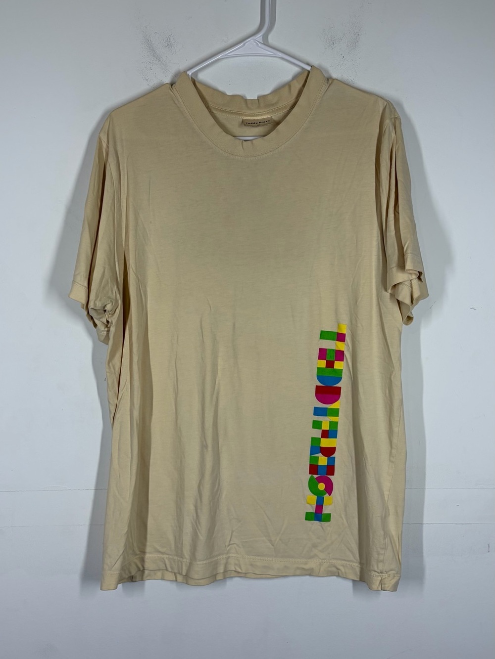 Teddy Fresh Graphic T-shirt Size Medium